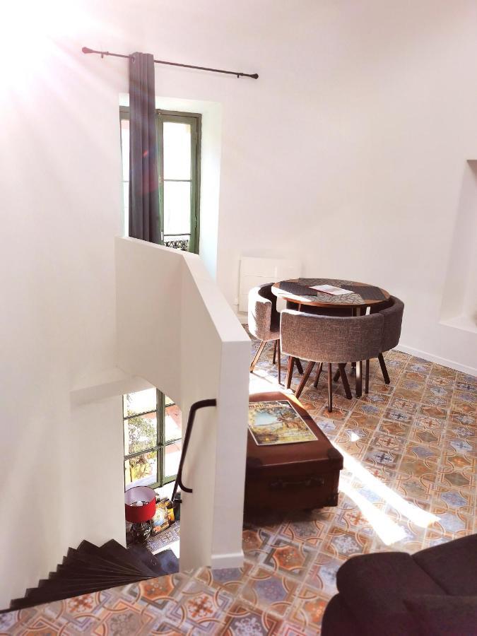 Maison De Ville Typique Mentonnaise Екстериор снимка